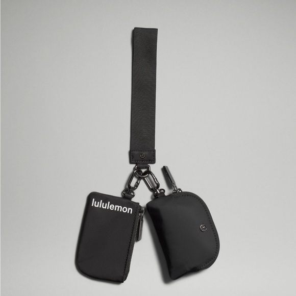 Lululemon Dual Pouch Wristlet – Black – EUC - Picture 1 of 5